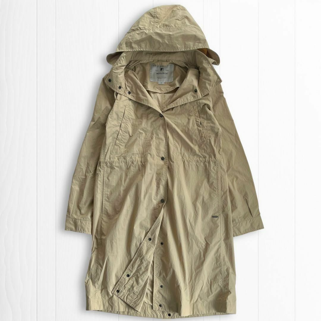 WOOLRICH(ウールリッチ)のウールリッチTICKSEED COAT フード　スプリングコート　ベージュ レディースのジャケット/アウター(ナイロンジャケット)の商品写真