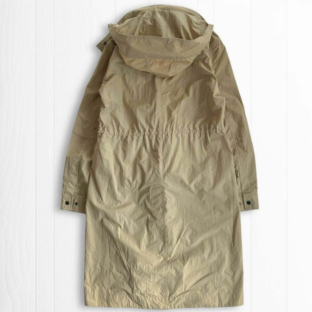 WOOLRICH(ウールリッチ)のウールリッチTICKSEED COAT フード　スプリングコート　ベージュ レディースのジャケット/アウター(ナイロンジャケット)の商品写真