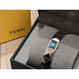 FENDI - FENDI クォーツ  腕時計 ピラミッド