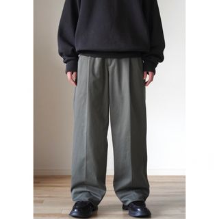 ヴィンテージ(VINTAGE)の00s 古着 DOCKERS ツータック ワイドチノ スラックス カーキ(スラックス)