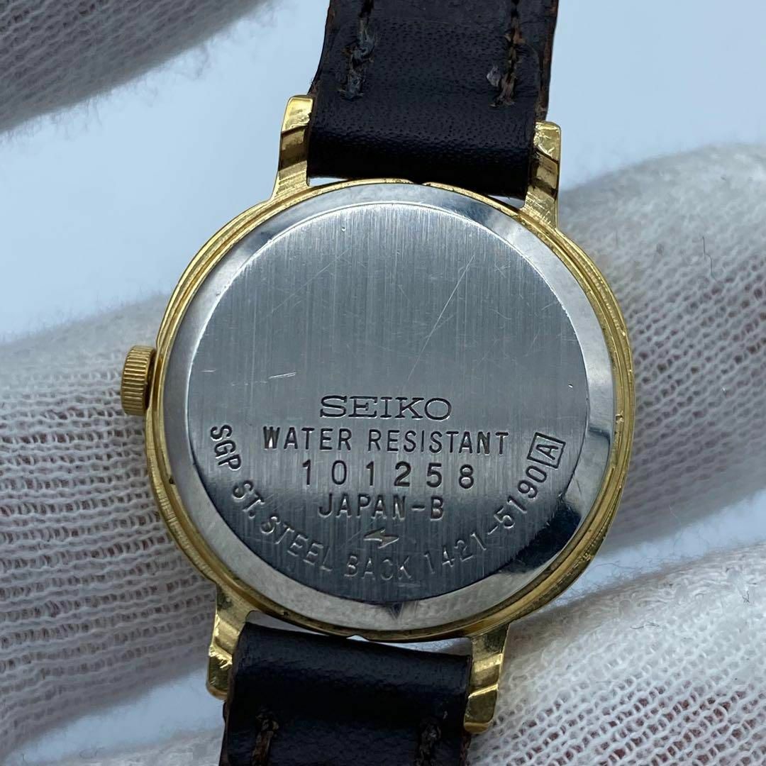 SEIKO(セイコー)の《美品　稼動品》　セイコー　防水　レディース腕時計　ゴールド文字盤　クォーツ レディースのファッション小物(腕時計)の商品写真