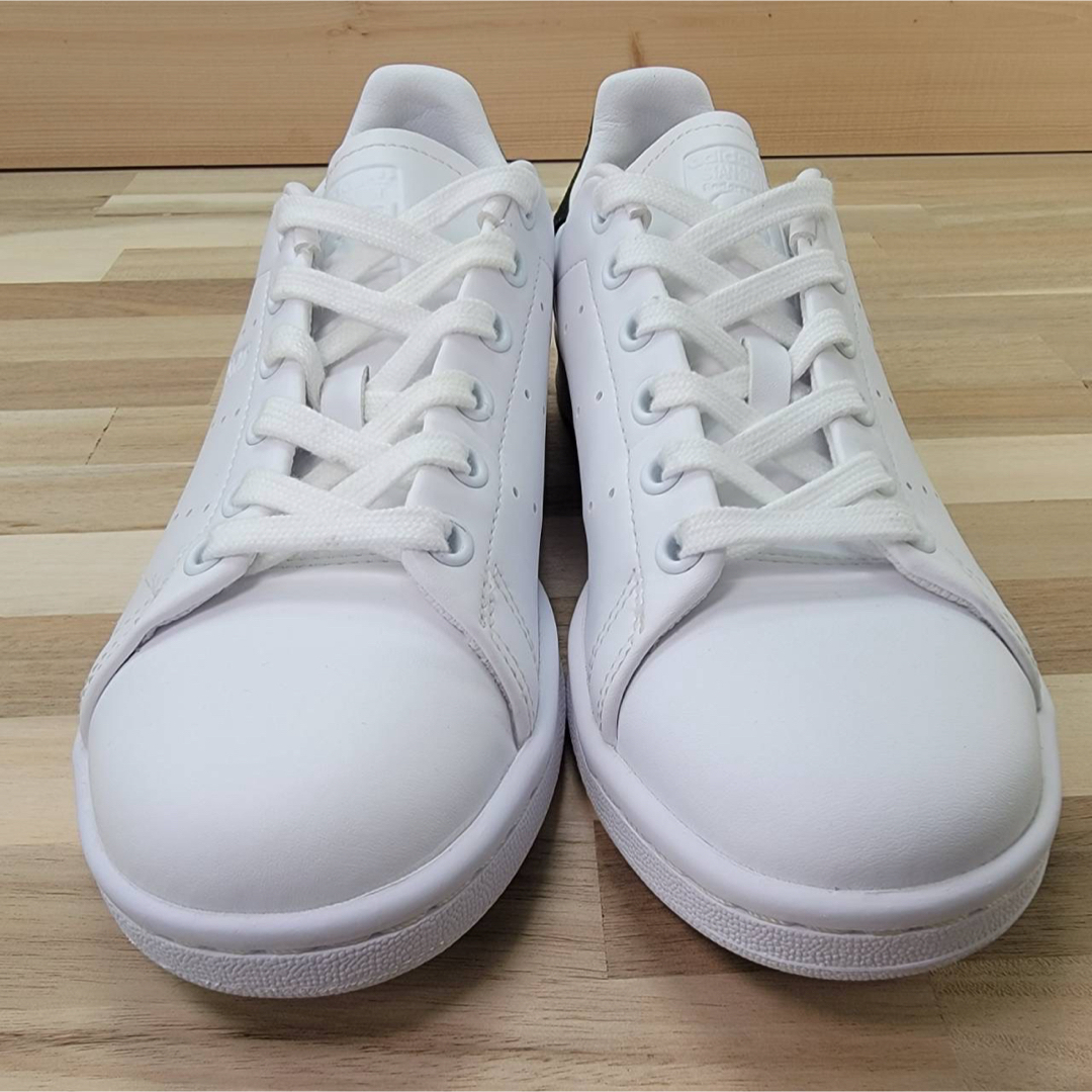 STANSMITH（adidas）(スタンスミス)のアディダス スタンスミス  ホワイト/ブラック 23㎝ レディースの靴/シューズ(スニーカー)の商品写真