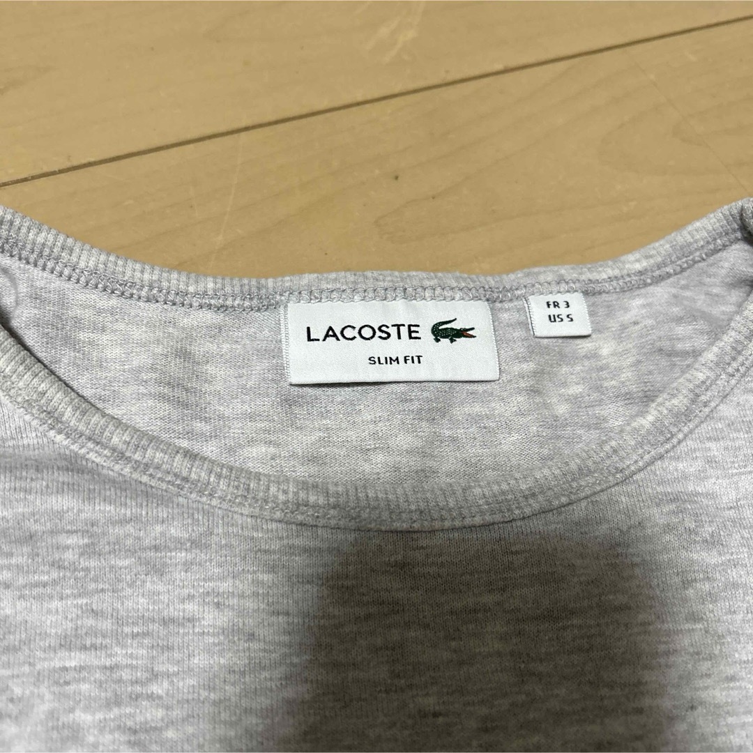 LACOSTE(ラコステ)のラコステ　クルーネック　Tシャツ　 サイズ3 グレー レディースのトップス(Tシャツ(半袖/袖なし))の商品写真