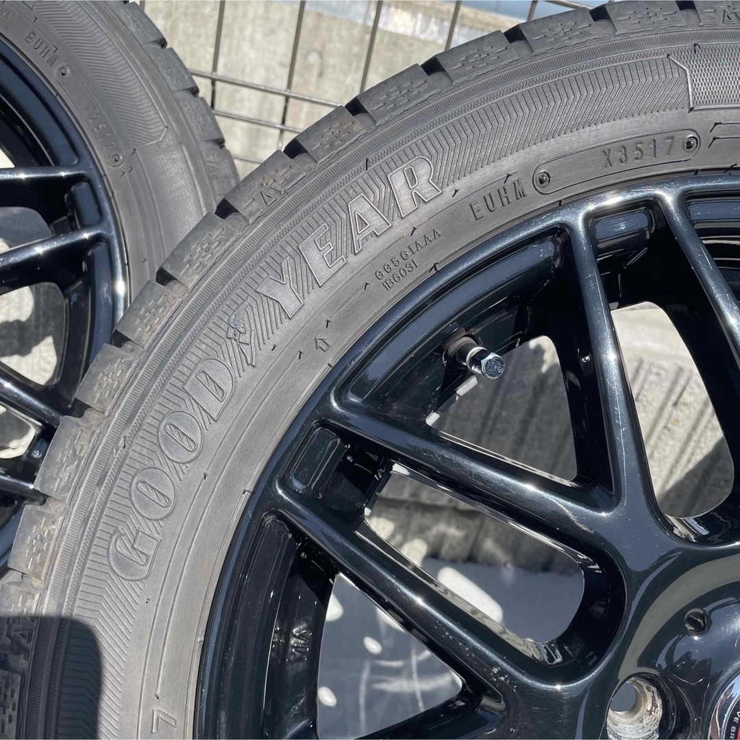 Goodyear(グッドイヤー)のグッドイヤー　アイスナビ7 自動車/バイクの自動車(タイヤ・ホイールセット)の商品写真