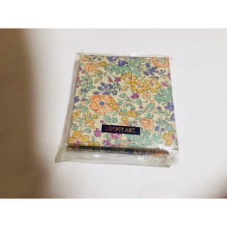 リバティ(LIBERTY.)のリバティ　布製　メモ帳(ノベルティグッズ)