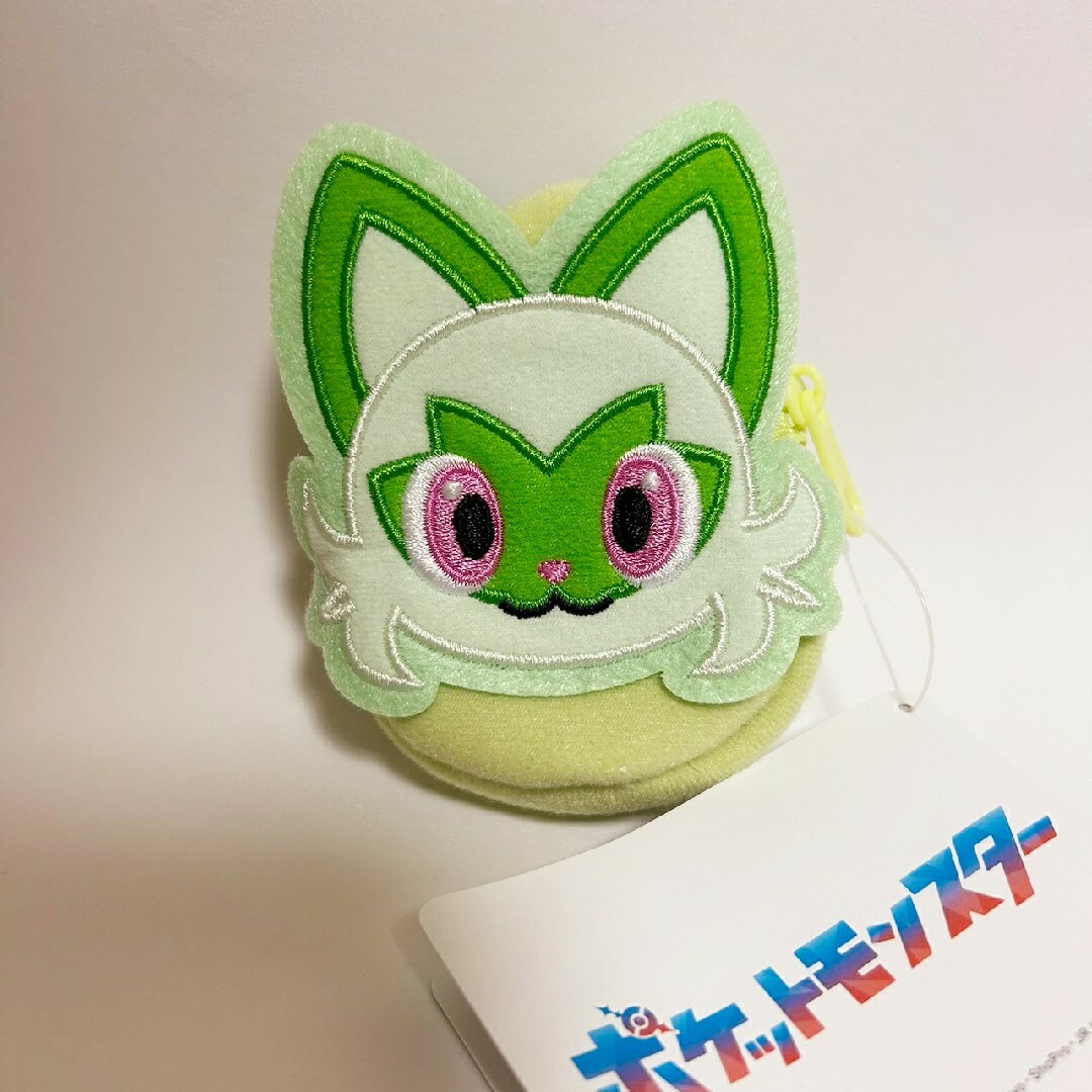 ニャオハ　ポケモン ミニリュック型ポーチ ポーチ キャラクターグッズ　財布 エンタメ/ホビーのおもちゃ/ぬいぐるみ(キャラクターグッズ)の商品写真