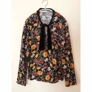 ザラ(ZARA)のZARA ボタニカル総柄　花柄　ボウタイプルオーバーブラウス　北欧　ナチュラル(シャツ/ブラウス(長袖/七分))