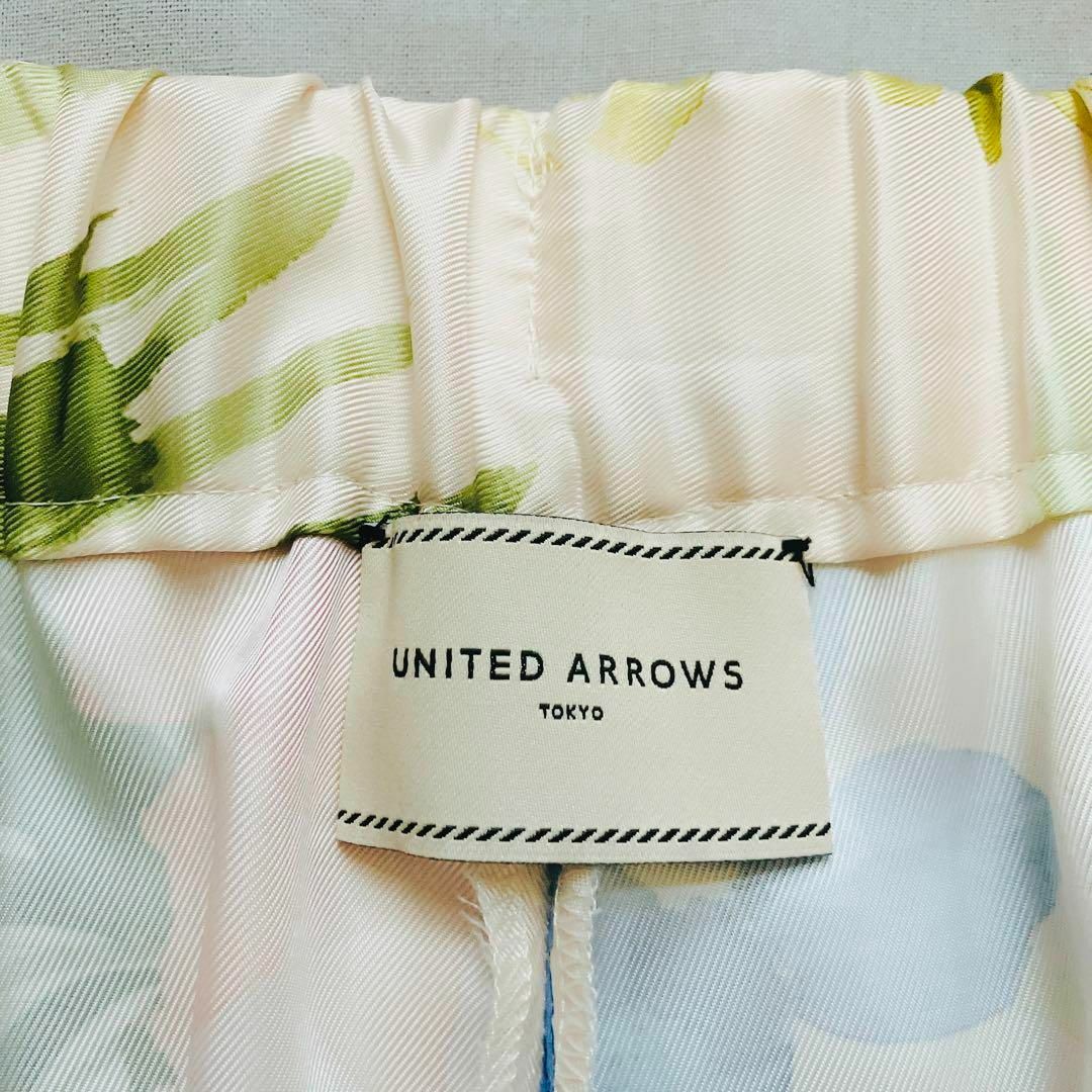 UNITED ARROWS(ユナイテッドアローズ)の【極美品】ユナイテッドアローズ  洗える ボタニカルワイドパンツ 2022SS レディースのパンツ(カジュアルパンツ)の商品写真