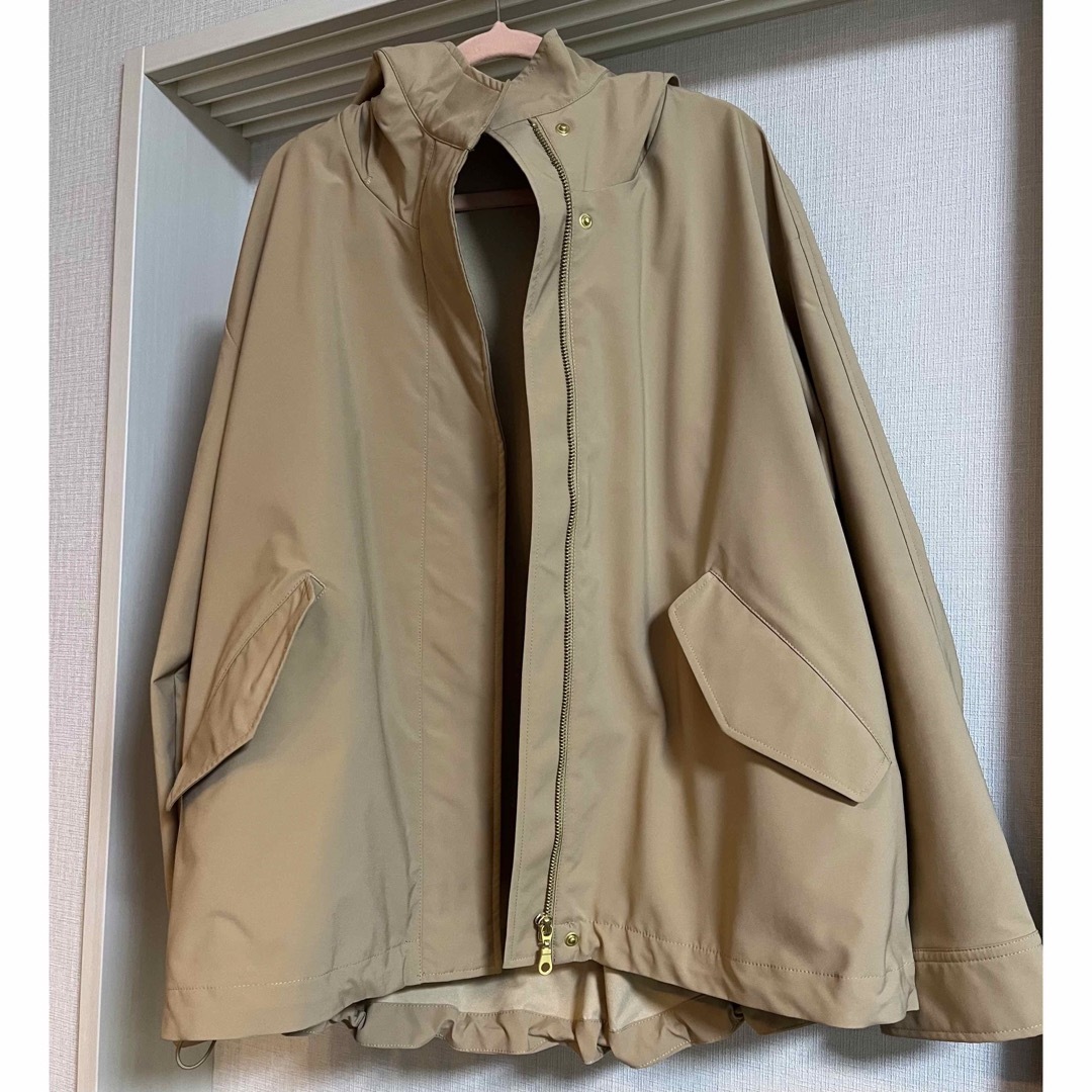 GU(ジーユー)の美品 ジーユー GU マウンテンパーカー ベージュ L レディースのジャケット/アウター(ブルゾン)の商品写真