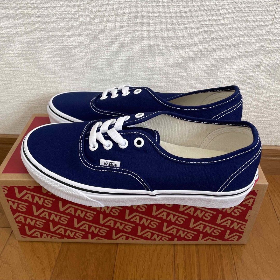 VANS(ヴァンズ)のVANS バンズ オーセンティック Authentic レディースの靴/シューズ(スニーカー)の商品写真