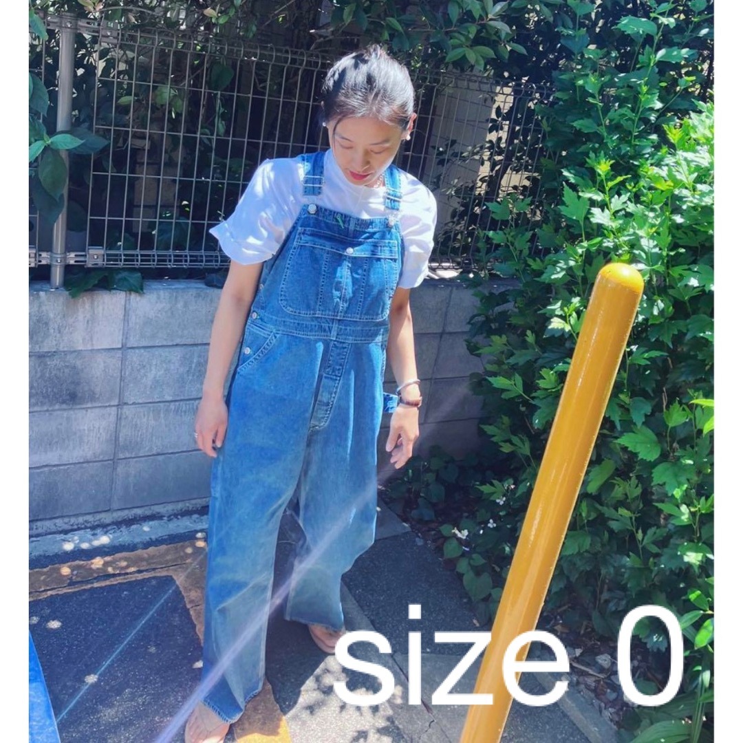 holiday(ホリデイ)のHOLIDAY BIG DENIM OVERALL　0 レディースのパンツ(サロペット/オーバーオール)の商品写真