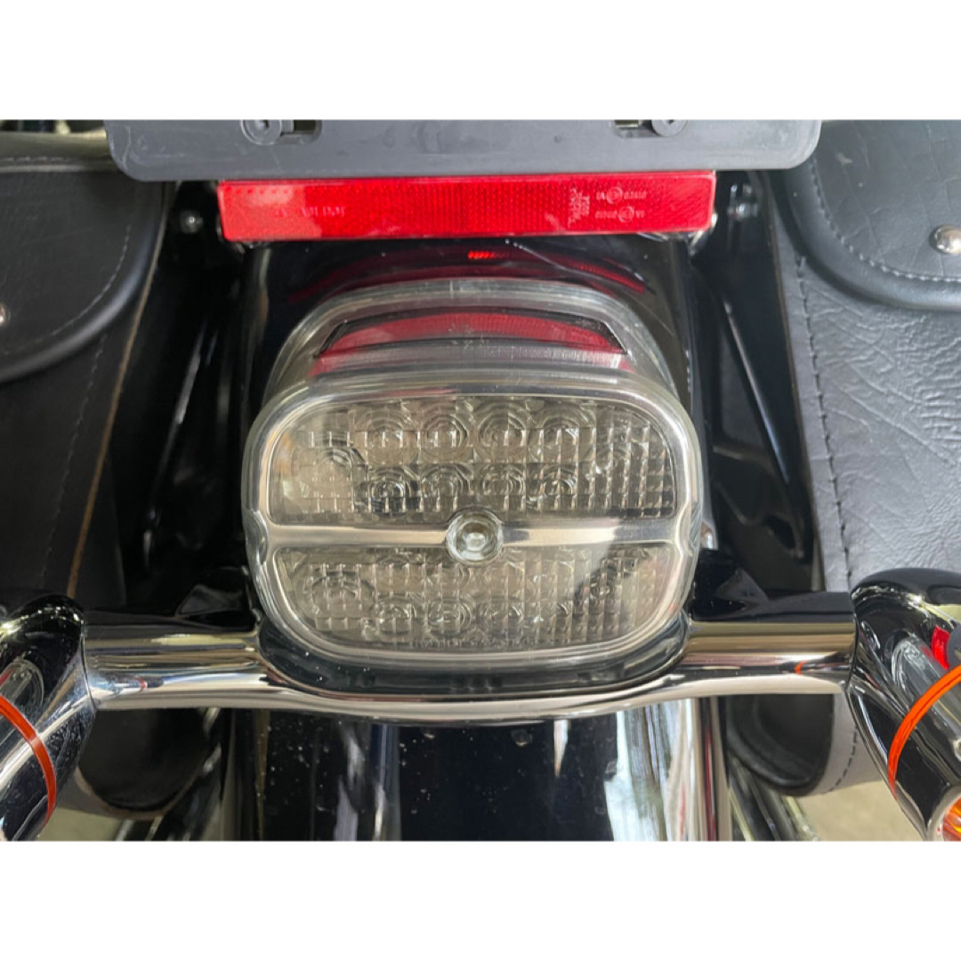 Harley Davidson(ハーレーダビッドソン)の訳あり 68086-08 ハーレー ダビッドソン LED テールライト スモーク 自動車/バイクのバイク(パーツ)の商品写真