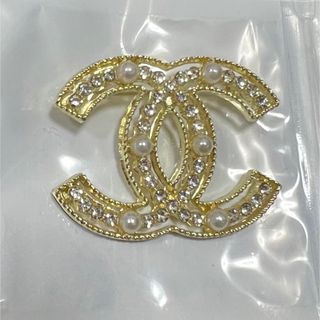 CHANEL - CHANEL シャネル ブローチ ピン ココマーク グリーン ピンク CHANEL - CHANEL シャネル ブローチ ピン ココマーク グリーン ピンク