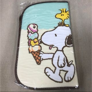 スヌーピー(SNOOPY)のスヌーピーキッチン用吸水マット　新品(収納/キッチン雑貨)