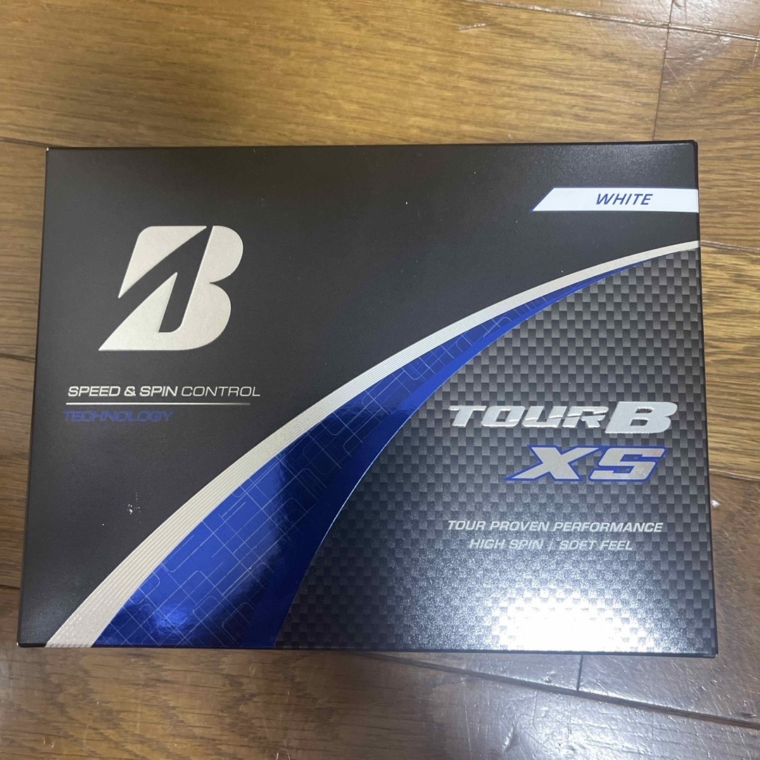 ゴルフボール　セット　Pro v1 tour B x5  スポーツ/アウトドアのゴルフ(その他)の商品写真