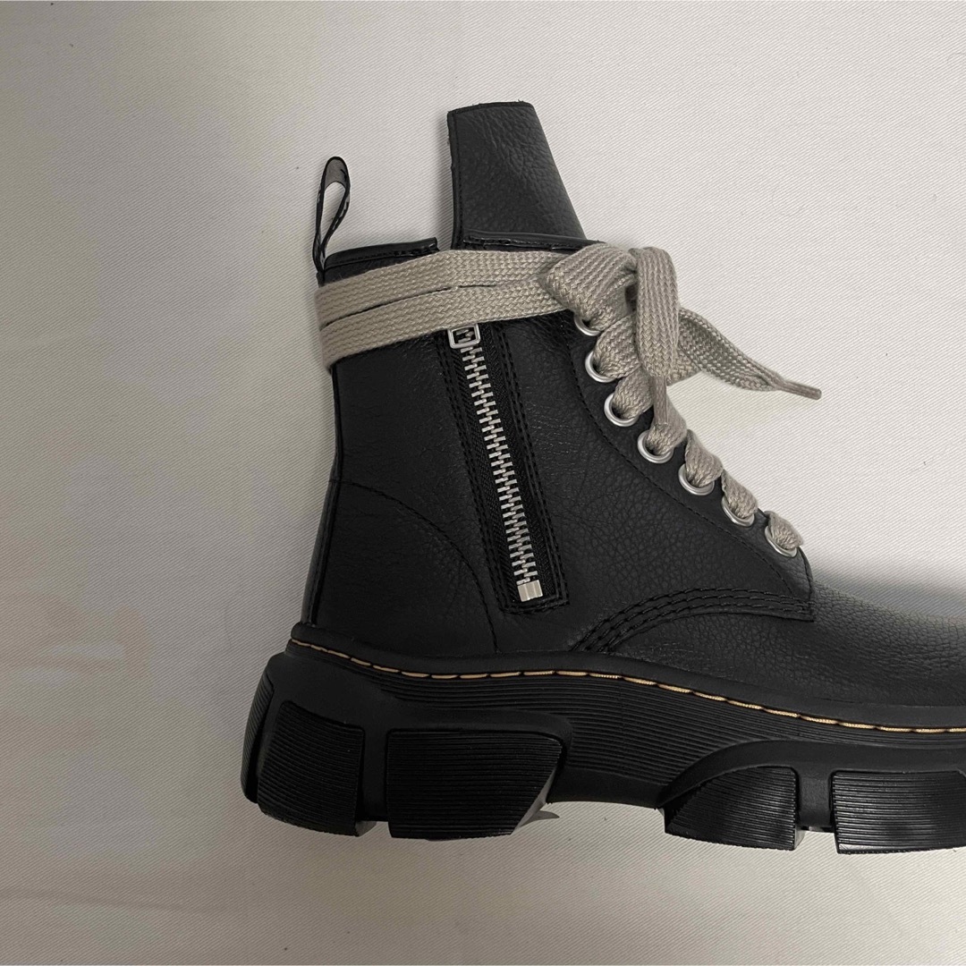 Rick Owens(リックオウエンス)の新品 RICK OWENS Dr. Martens DMXL Jumbo 10 メンズの靴/シューズ(ブーツ)の商品写真