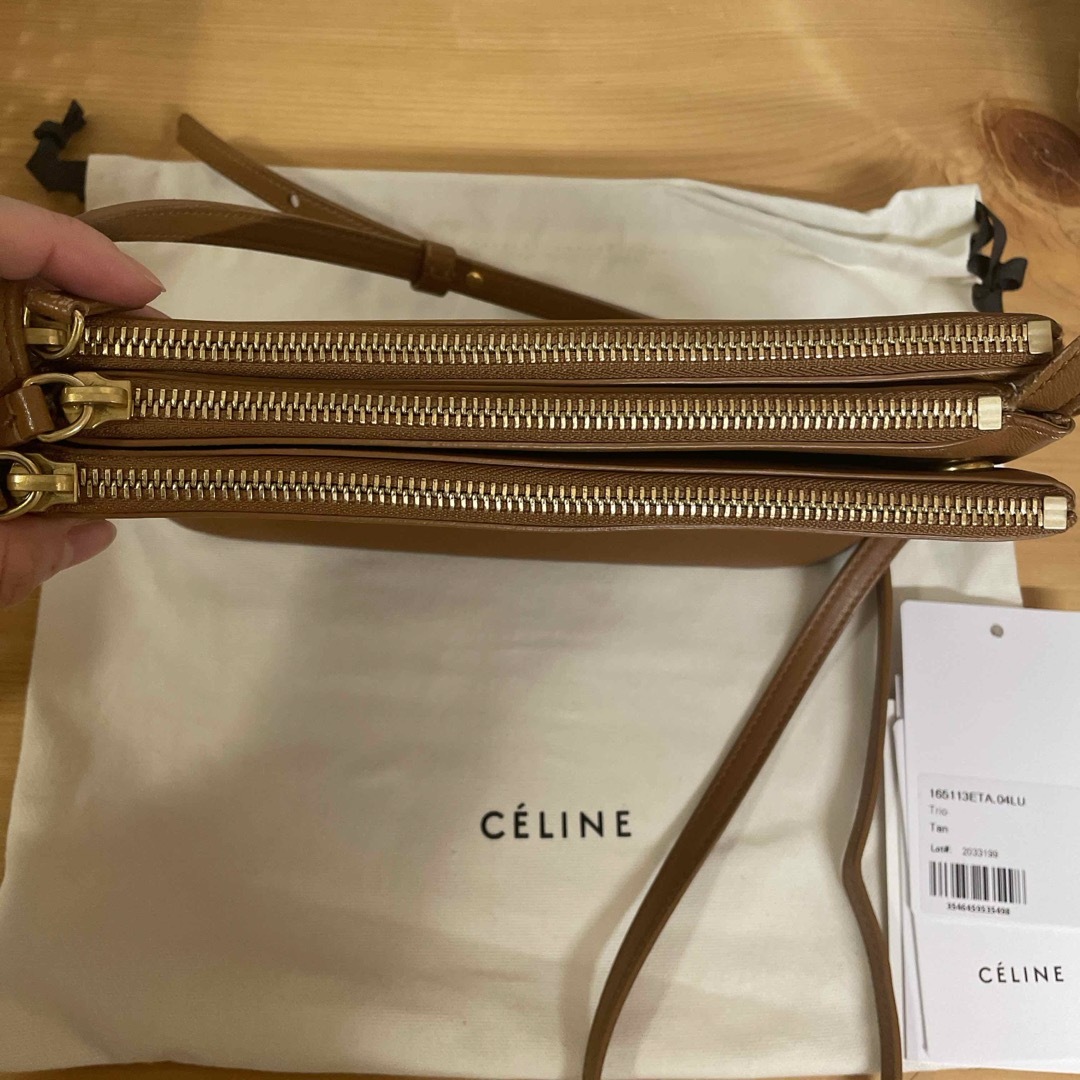 celine(セリーヌ)のセリーヌ　CELINE トリオ　ショルダーバッグ レディースのバッグ(ショルダーバッグ)の商品写真