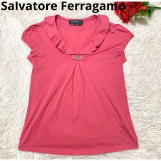 サルヴァトーレフェラガモ(Salvatore Ferragamo)の【良品】Salvatore Ferragamo トップス ヴァラリボン ピンク(Tシャツ(半袖/袖なし))