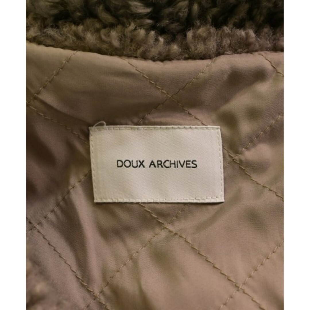 Doux archives(ドゥアルシーヴ)のDouxarchives ドゥアルシーヴ ブルゾン（その他） F ベージュ系 【古着】【中古】 レディースのジャケット/アウター(その他)の商品写真