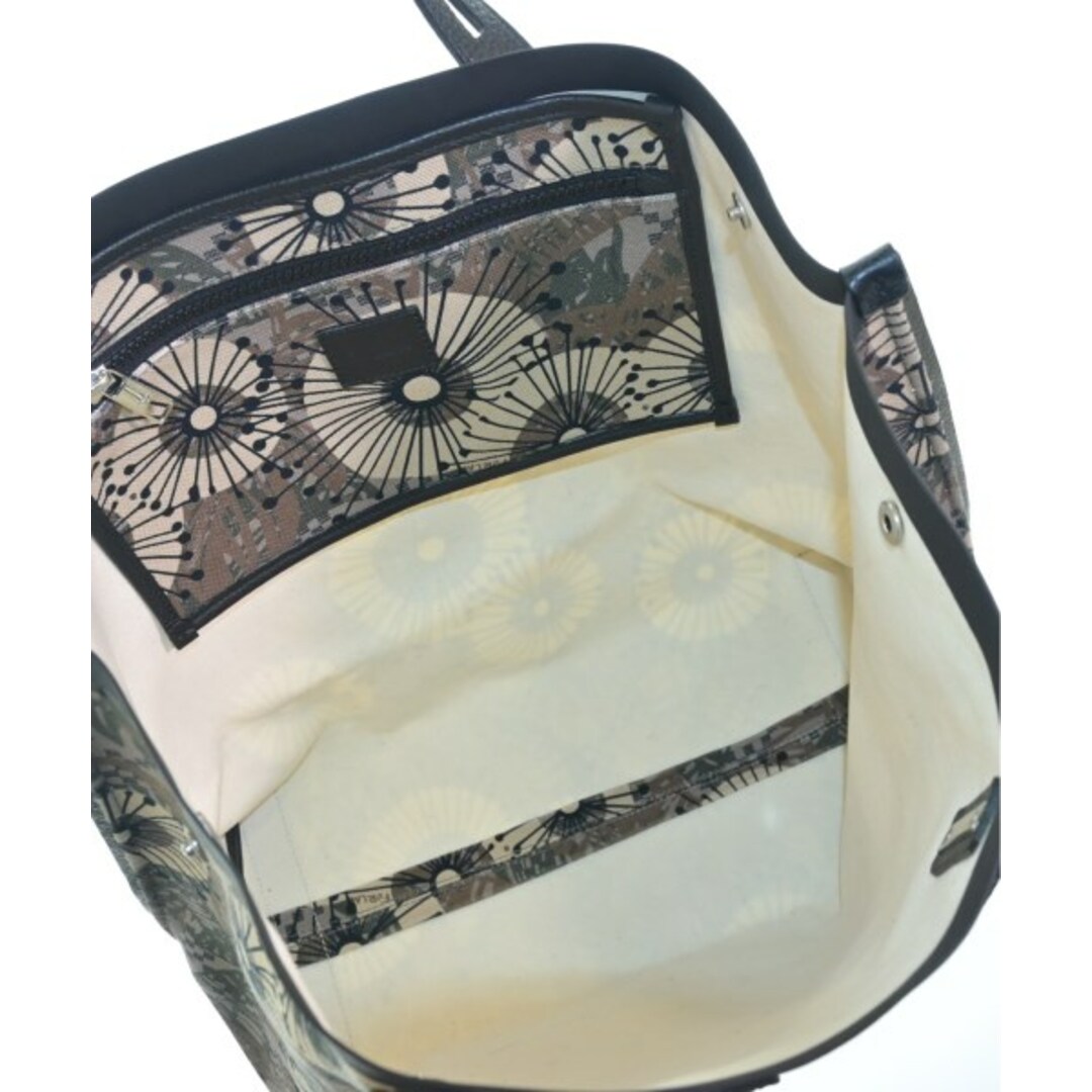 Furla(フルラ)のFURLA フルラ トートバッグ - チャコールグレー(総柄) 【古着】【中古】 レディースのバッグ(トートバッグ)の商品写真