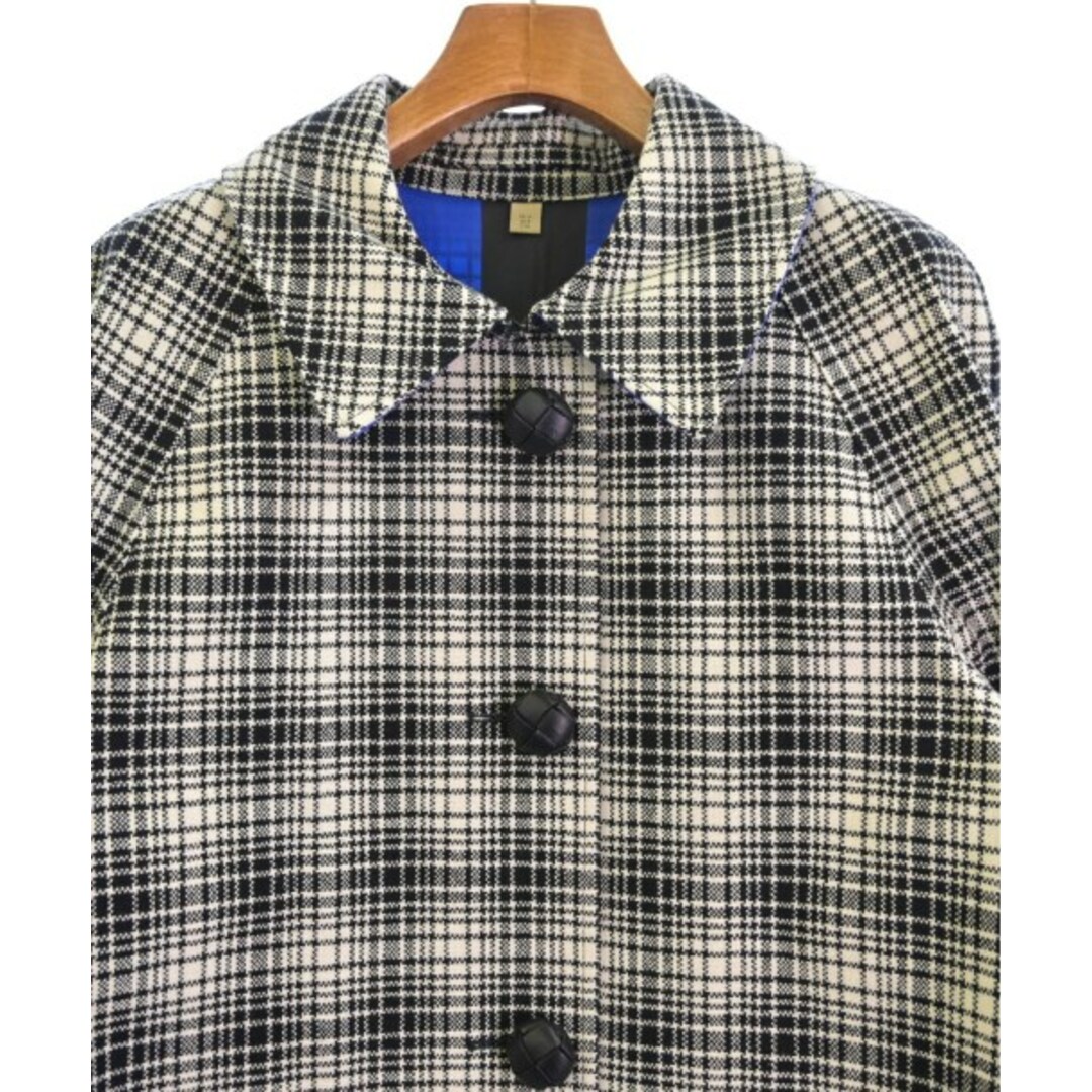 BURBERRY(バーバリー)のBURBERRY ステンカラーコート 42(M位) 白x黒(チェック) 【古着】【中古】 レディースのジャケット/アウター(その他)の商品写真