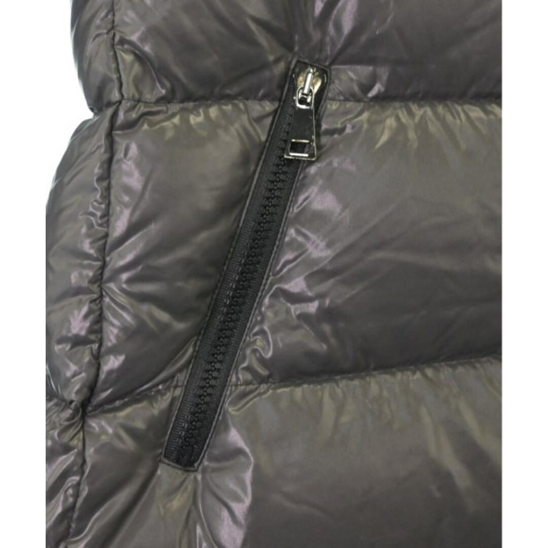 MONCLER(モンクレール)のMONCLER モンクレール ダウンコート 2(M位) グレー 【古着】【中古】 レディースのジャケット/アウター(ダウンコート)の商品写真