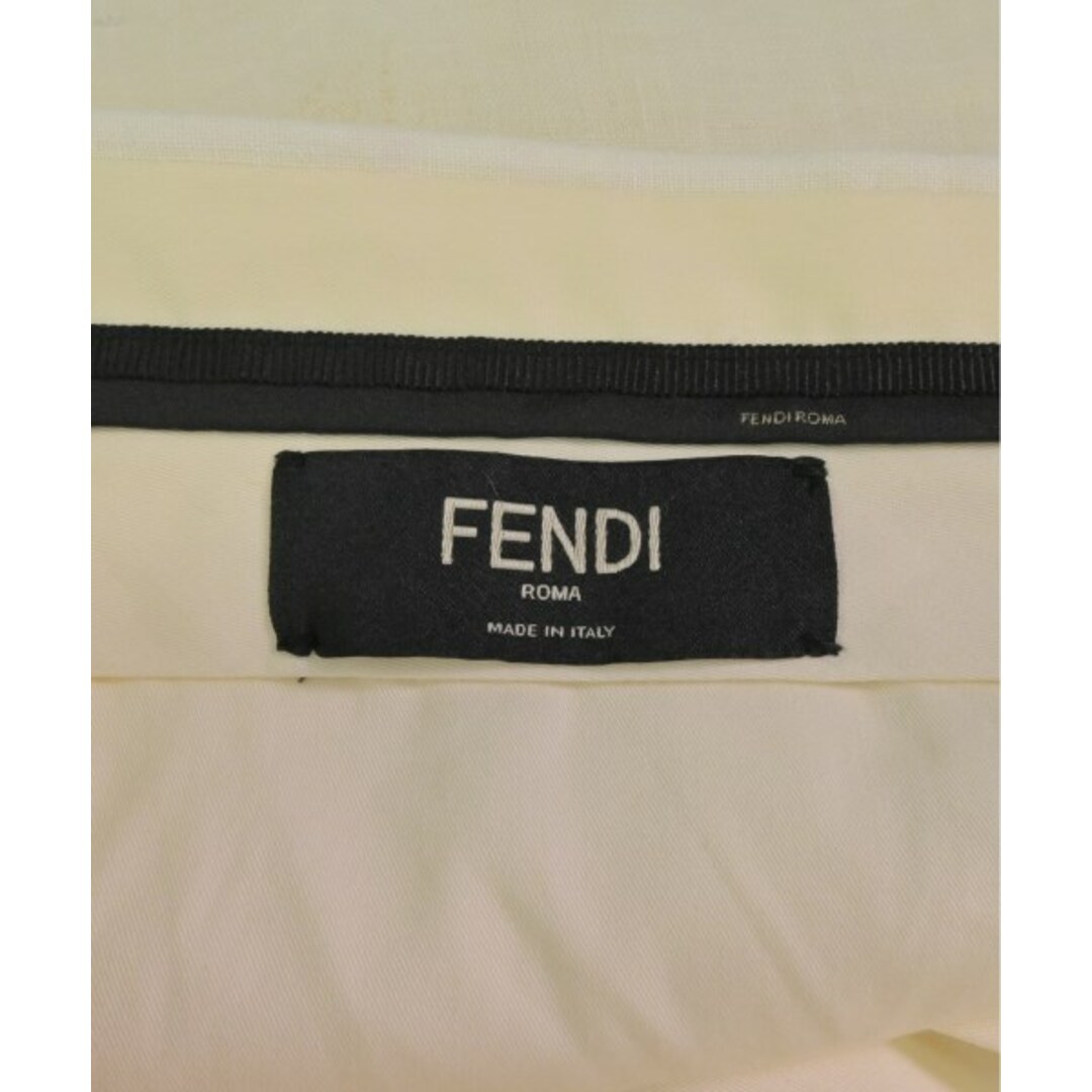 FENDI(フェンディ)のFENDI フェンディ ショートパンツ 52(XXL位) 白 【古着】【中古】 メンズのパンツ(ショートパンツ)の商品写真