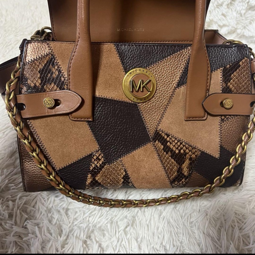 Michael Kors(マイケルコース)の【美品】マイケルコース  バッグ　パッチワーク　ブラウン　チェーン レディースのバッグ(ハンドバッグ)の商品写真