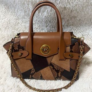 マイケルコース(Michael Kors)の【美品】マイケルコース  バッグ　パッチワーク　ブラウン　チェーン(ハンドバッグ)