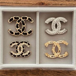 CHANEL - 《発送4/5〜》CHANEL ブローチ　4個セット