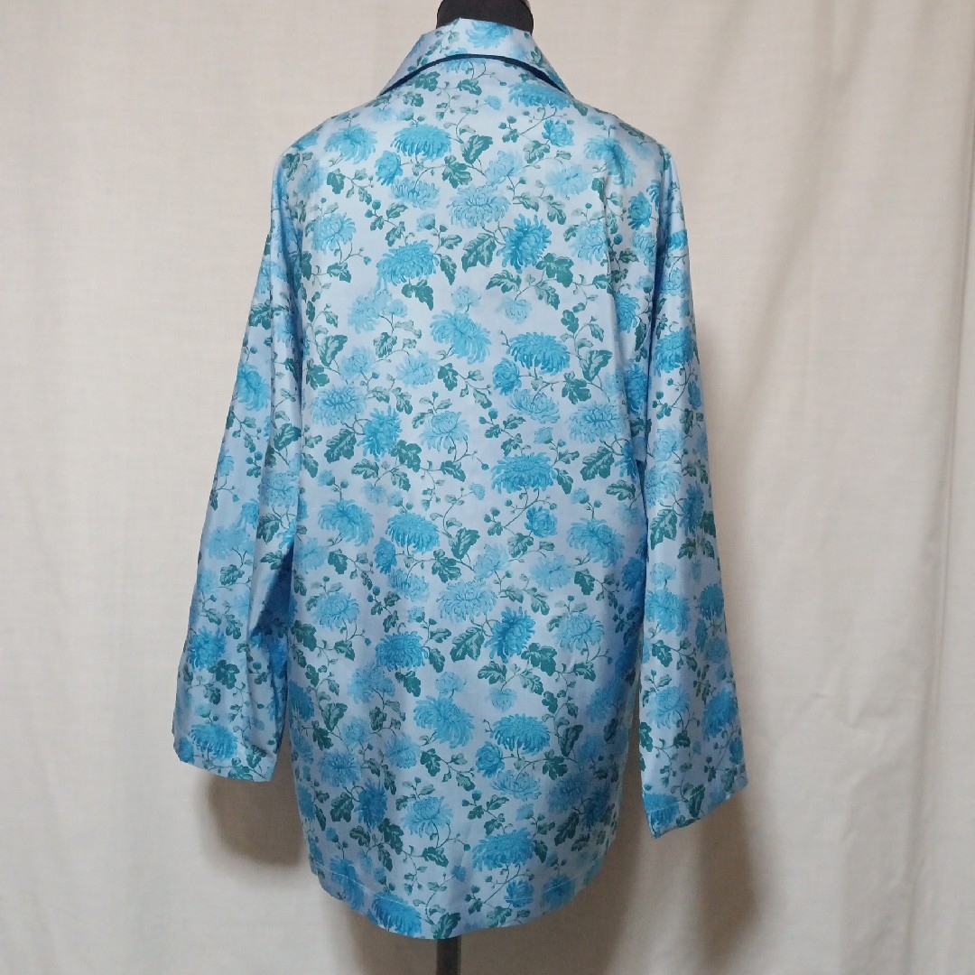 新品 SHINAWATRA THAI シルク 100% パジャマ 絹 花柄 レディースのルームウェア/パジャマ(パジャマ)の商品写真