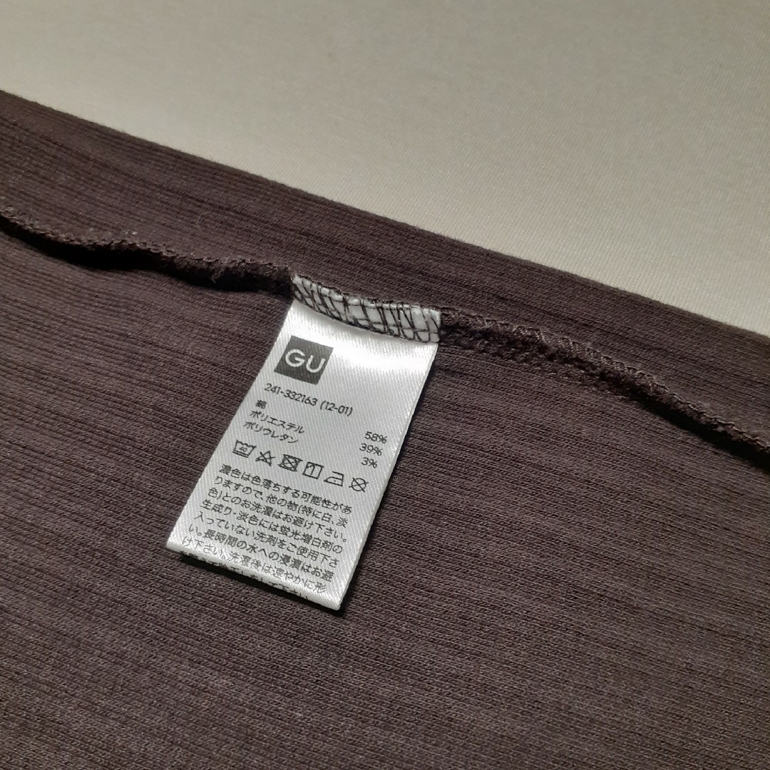 GU(ジーユー)のGU ジーユー リブスクエアネックコンパクトT[半袖] Mサイズ ダークブラウン レディースのトップス(Tシャツ(半袖/袖なし))の商品写真