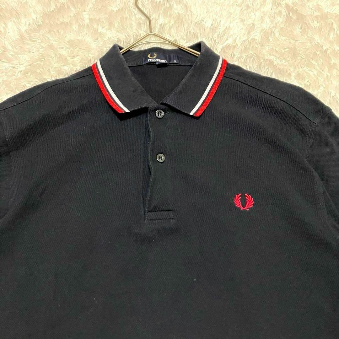 FRED PERRY(フレッドペリー)のフレッドペリー　ポロシャツ　鹿の子　半袖　刺繍ロゴ　マルチカラー　黒×赤×白　M メンズのトップス(ポロシャツ)の商品写真