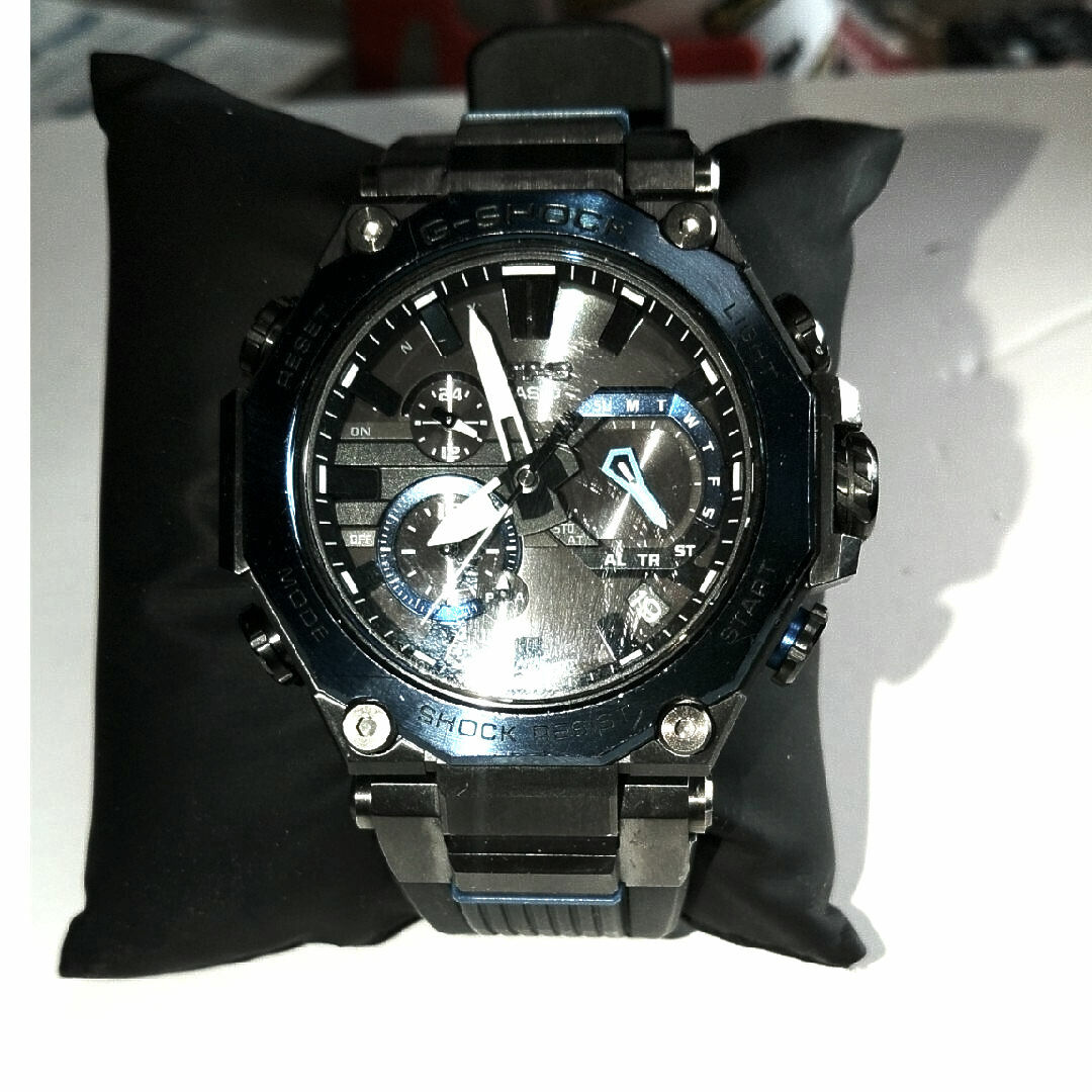 G-SHOCK(ジーショック)のカシオ G-SHOCK MTG-B2000B-1A2JF メンズの時計(腕時計(デジタル))の商品写真