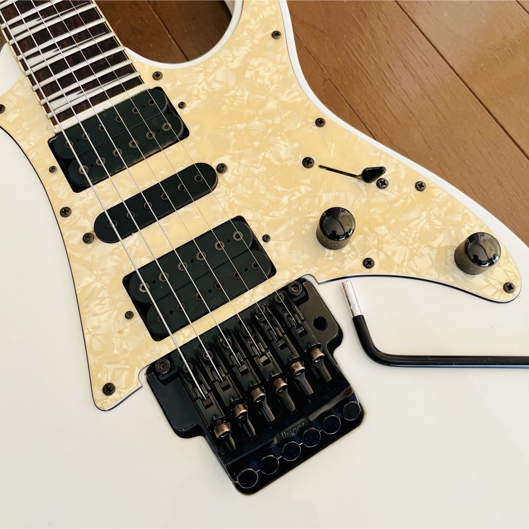 Ibanez(アイバニーズ)のIbanez RGシリーズ HSH 楽器のギター(エレキギター)の商品写真