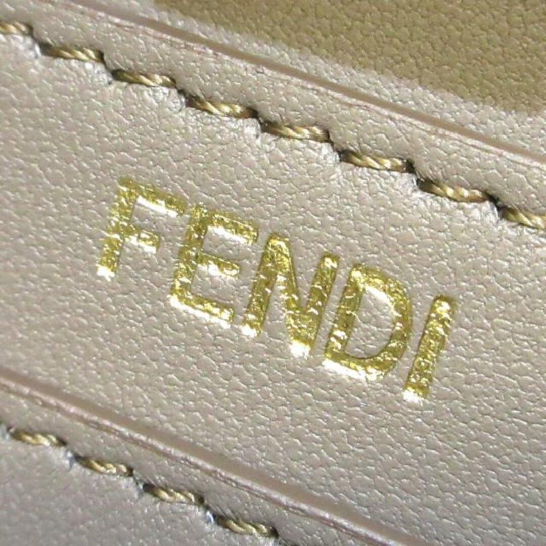 FENDI(フェンディ)のFENDI(フェンディ) ハンドバッグ美品  ピーカブー アイシーユー プチ 8BN335 グレーベージュ ムートン レディースのバッグ(ハンドバッグ)の商品写真