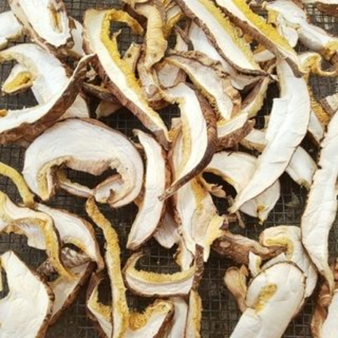 干し椎茸 乾燥スライス100g原木栽培  大分県産 食品/飲料/酒の加工食品(乾物)の商品写真