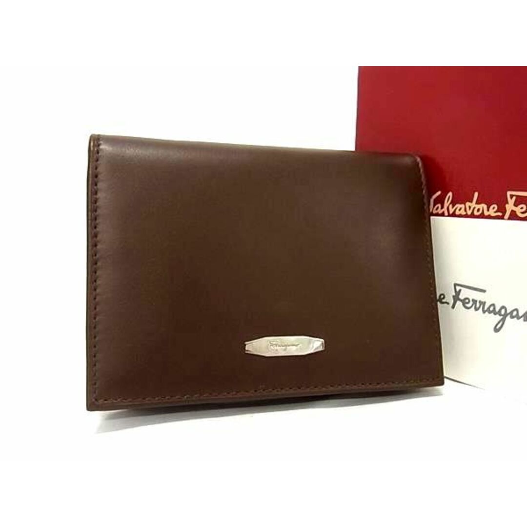 Salvatore Ferragamo(サルヴァトーレフェラガモ)の■新品■未使用■ Salvatore Ferragamo フェラガモ 228116 レザー カードケース カード入れ 名刺入れ ブラウン系 CC2256  レディースのアクセサリー(その他)の商品写真