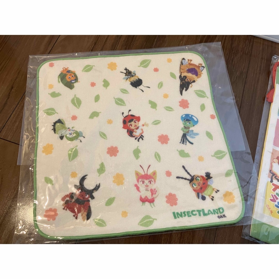 INSECT　COLLECTION(インセクトコレクション)のINSECT LAND 巾着ポーチ はんかち2点セット キッズ/ベビー/マタニティのこども用ファッション小物(その他)の商品写真