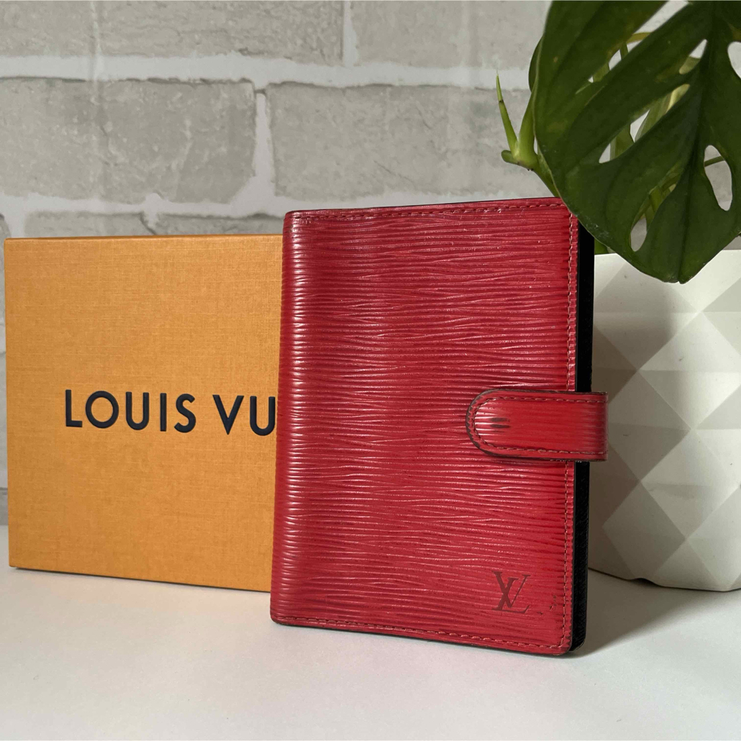 LOUIS VUITTON(ルイヴィトン)の【ルイヴィトン】美品✨エピレザー アジェンダカバー 6穴 レッド 手帳カバー レディースのファッション小物(その他)の商品写真