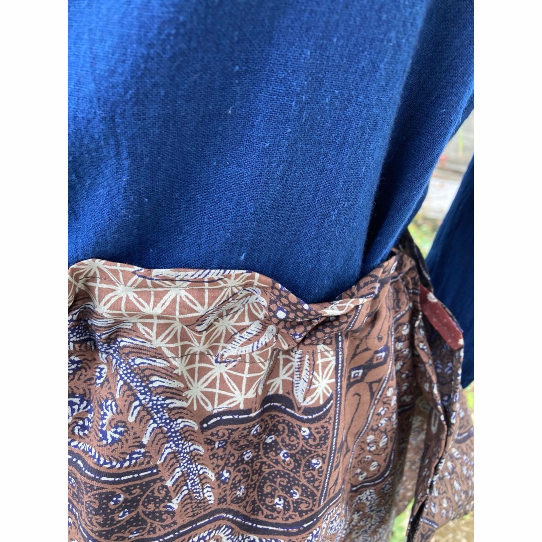 2387 チベタン  スカート　ジャワ更紗　バティック　エスニック　臈纈染め レディースのスカート(ロングスカート)の商品写真