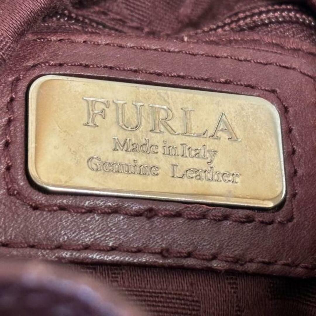 Furla(フルラ)のFURLA(フルラ) ハンドバッグ美品  - ボルドー 型押し加工 レザー レディースのバッグ(ハンドバッグ)の商品写真