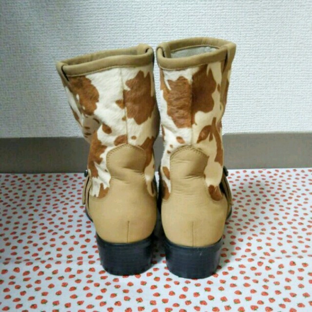 凛様専用♡最終SALE★牛柄ブーツ レディースの靴/シューズ(ブーツ)の商品写真