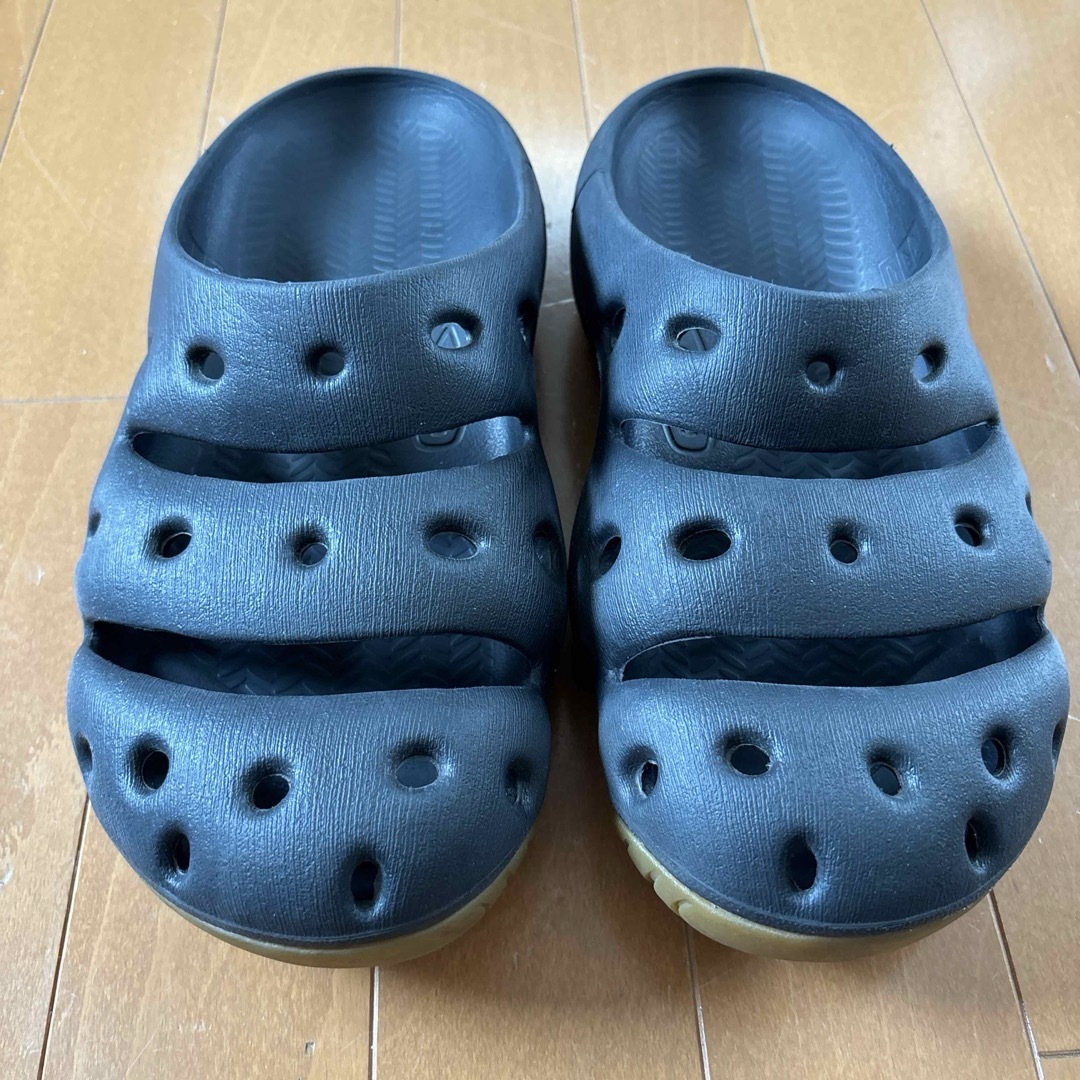 KEEN(キーン)のKEEN YOGUI メンズの靴/シューズ(サンダル)の商品写真