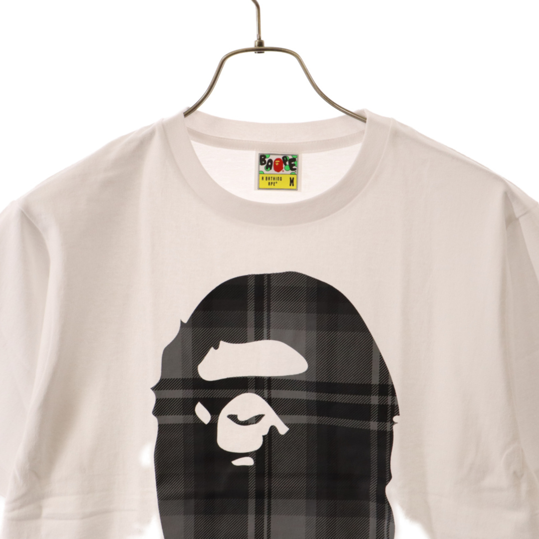 A BATHING APE(アベイシングエイプ)のA BATHING APE アベイシングエイプ チェック柄 両面ビッグロゴプリント クルーネック半袖Tシャツ ホワイト メンズのトップス(Tシャツ/カットソー(半袖/袖なし))の商品写真