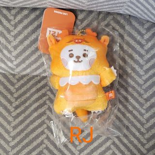 ビーティーイシビル(BT21)のBT21カラードラゴン マスコット オレンジ🟠 RJ あべのハルカス(キャラクターグッズ)