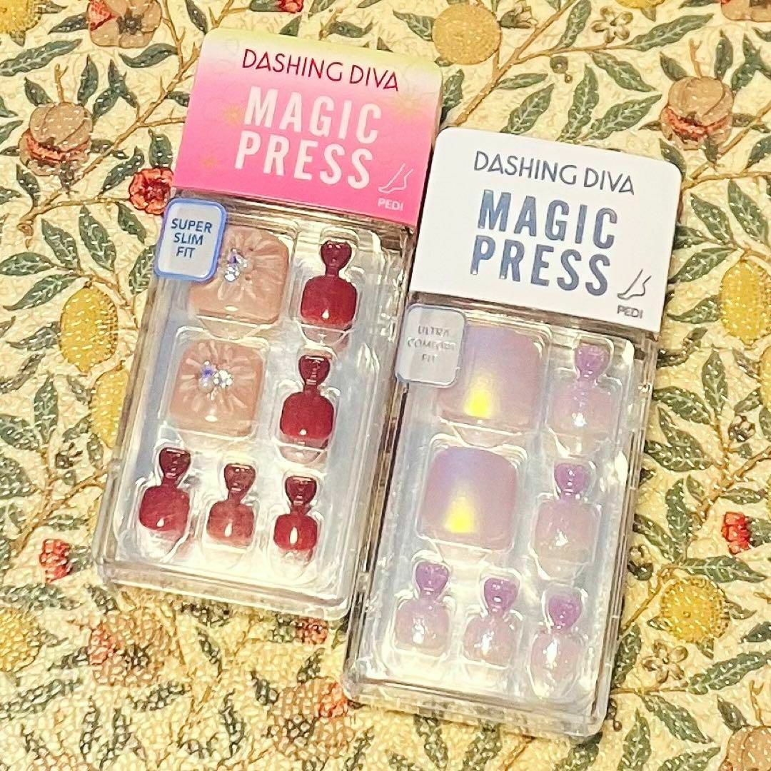 DASHING DIVA(ダッシングディバ)のダッシングディバ マジックプレス　ペディ2点セット　⑭【新品・匿名配送】 コスメ/美容のネイル(つけ爪/ネイルチップ)の商品写真