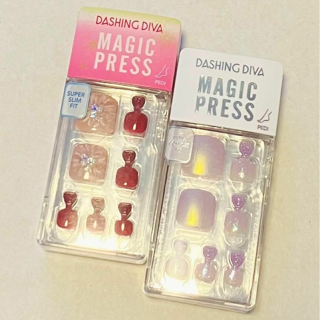 DASHING DIVA(ダッシングディバ)のダッシングディバ マジックプレス　ペディ2点セット　⑭【新品・匿名配送】 コスメ/美容のネイル(つけ爪/ネイルチップ)の商品写真