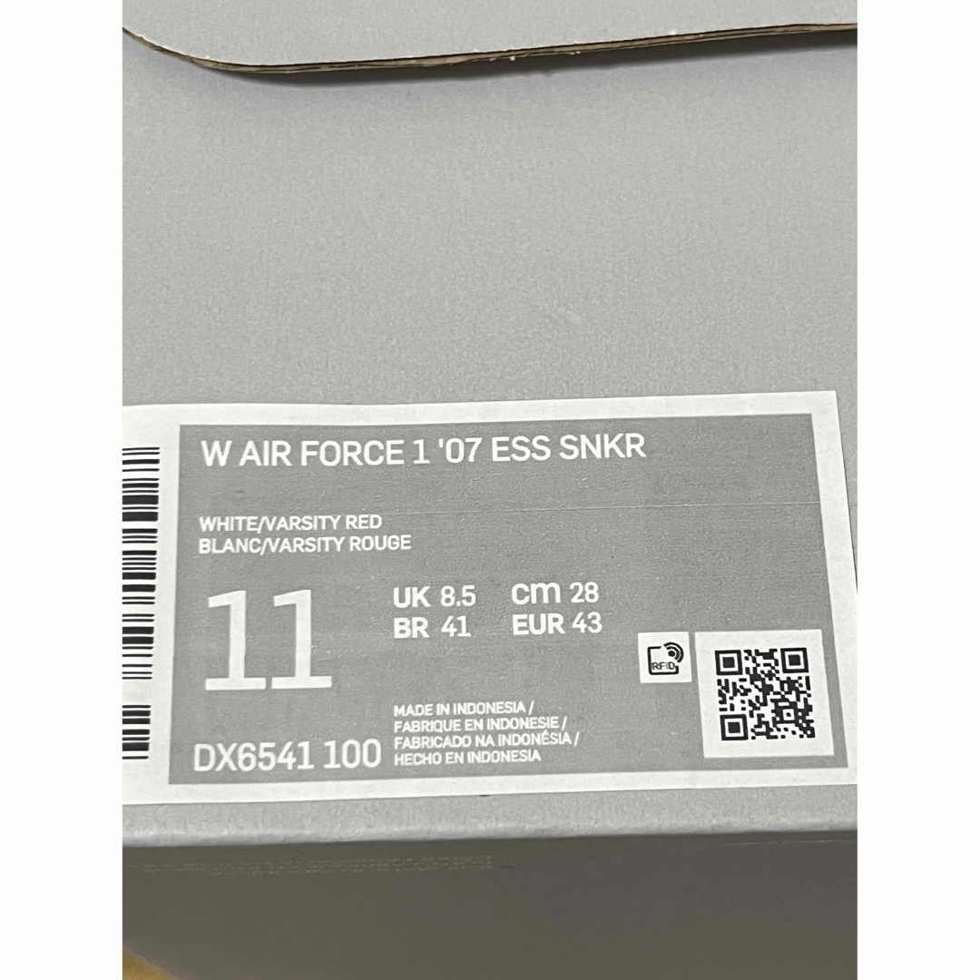 NIKE(ナイキ)のAIR FORCE 1 '07 ESS SNKR 新品 レディースの靴/シューズ(スニーカー)の商品写真