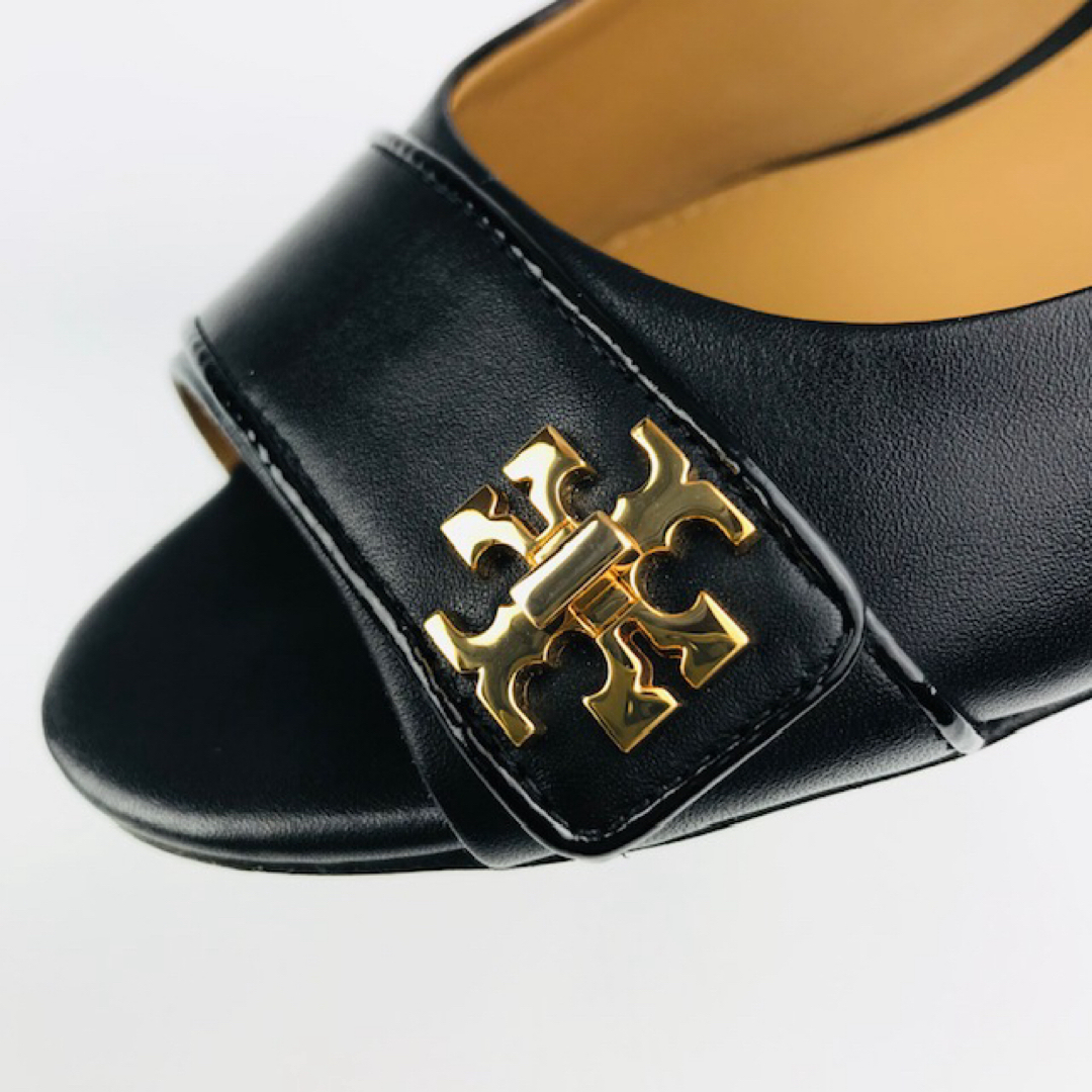 Tory Burch(トリーバーチ)の美品★トリーバーチ・ターンロックアイコン付レザーウェッジパンプス(6 1/2M) レディースの靴/シューズ(ハイヒール/パンプス)の商品写真